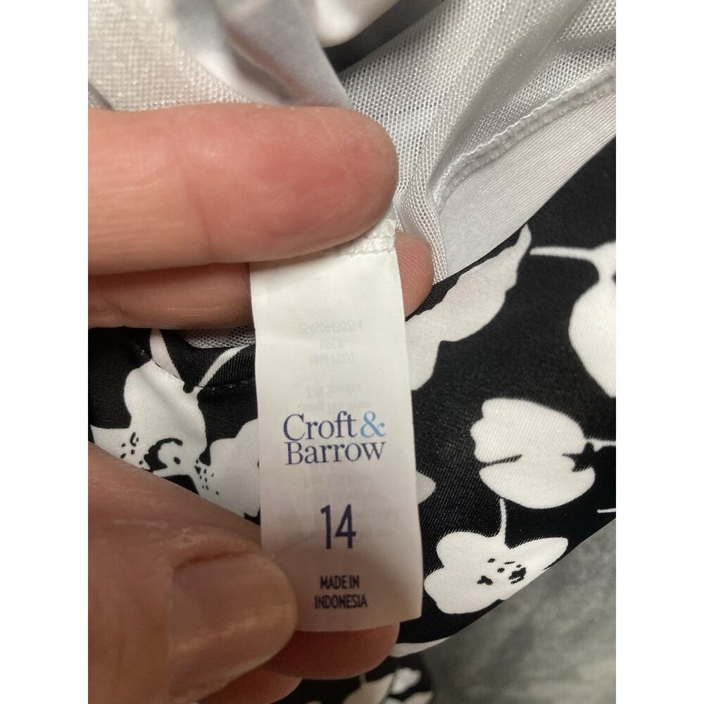 NWT Croft & One Piece Tummy Control Swimsuit Tiered Floral Black White Sz 14 - Picture 7 of 10